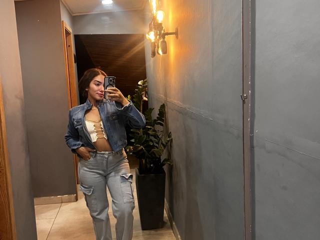 SharonKlart - Camera khiêu dâm &amp; quyến rũ trực tiếp - 24653697