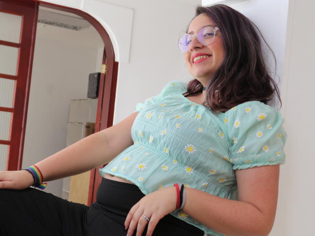 CinthiaWein - Live Sex Cam - 24656061