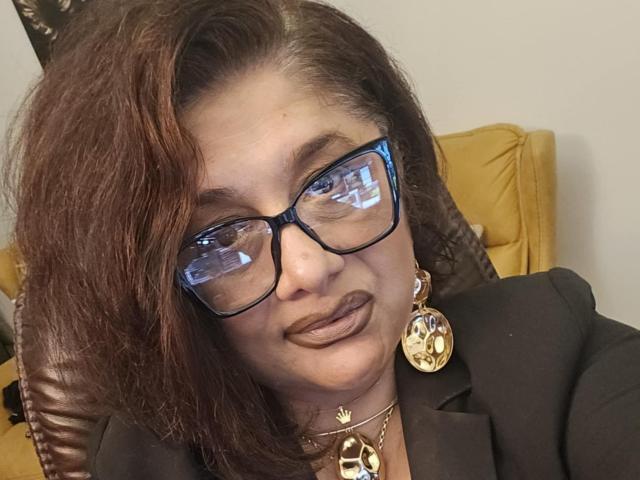 ClassybutNaughty - Live porn &amp; sex cam - 24661645