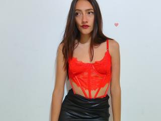 KiriamGomez - Live sex cam - 24662981