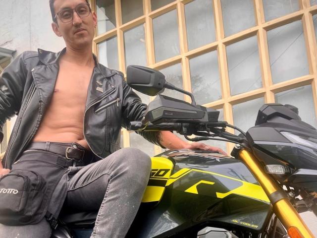 EnzoPratt - Live porn &amp; sex cam - 24664965