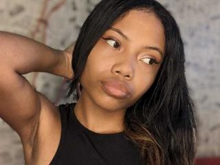 LindaSanchezL - Live porn &amp; sex cam - 24665669
