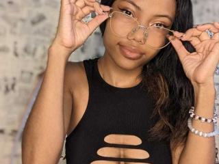 LindaSanchezL - Live porn &amp; sex cam - 24665697