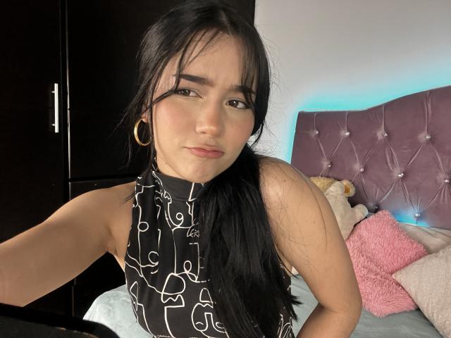 DeisyWest - Live sex cam - 24666097