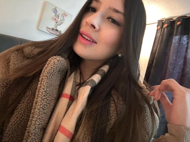 EmmaLombardi - Live sex cam - 24666713