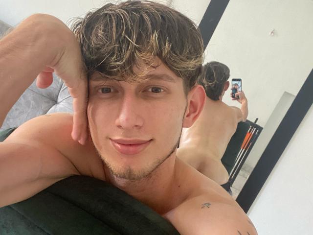 DennyHotX - Live sex cam - 24667381