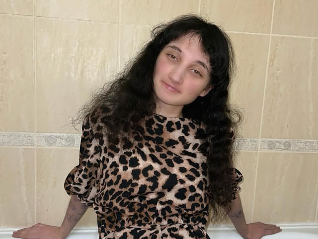 Millinia - Live sex cam - 24667565