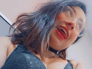 CinthiaWein - Live sex cam - 24669261