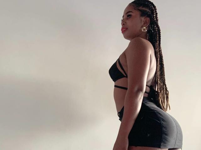 LiaLuz - Live sex cam - 24670065