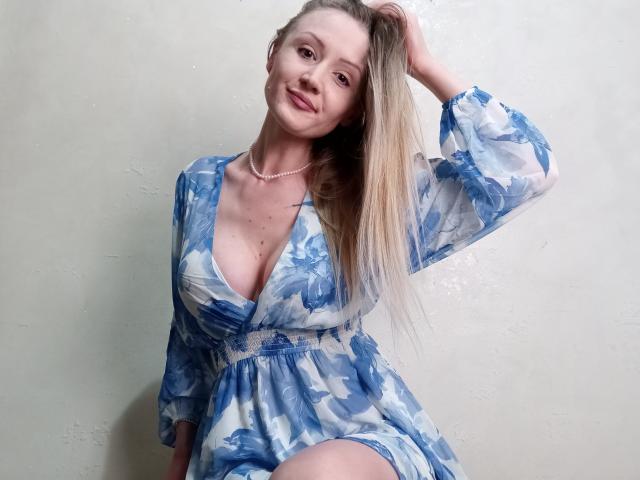 MissGia - Sexe cam en vivo - 24670113