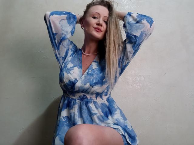 MissGia - Live porn &amp; sex cam - 24670141