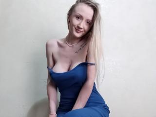 MissGia - Live porn &amp; sex cam - 24670257