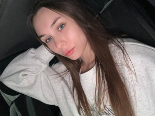 ElsaSexxy - Live sex cam - 24672285