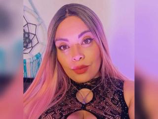 VictoriaRoyale - Live porn &amp; sex cam - 24673337