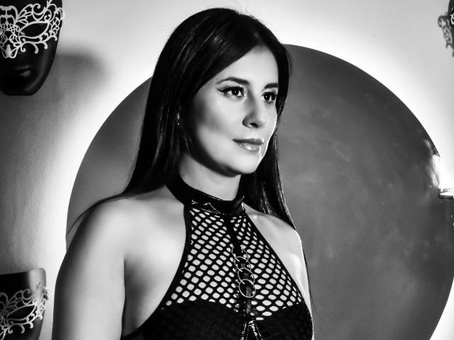 MaddySmit - Live sex cam - 24673485