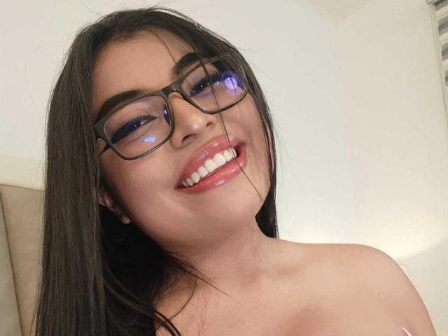 AlexaMadisson - Live sex cam - 24675093