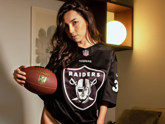 MiaReed - Live porn &amp; sex cam - 24675213