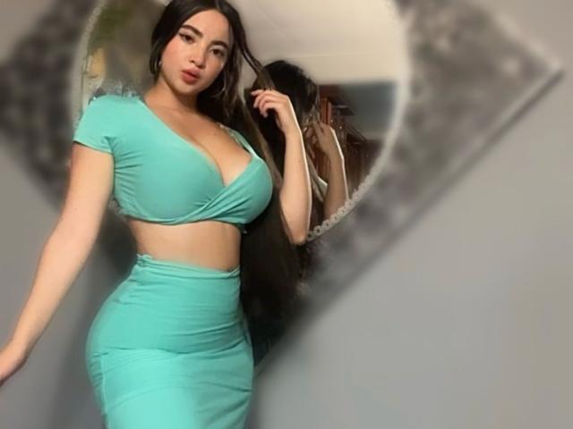 AlisonnWalkerr - Live sex cam - 24677669