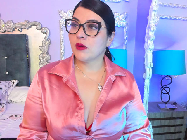 MiaValmont - Live sex cam - 24682369