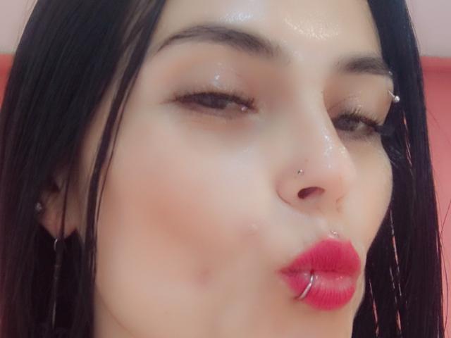 CharlotteCrofort - Live porn &amp; sex cam - 24683105