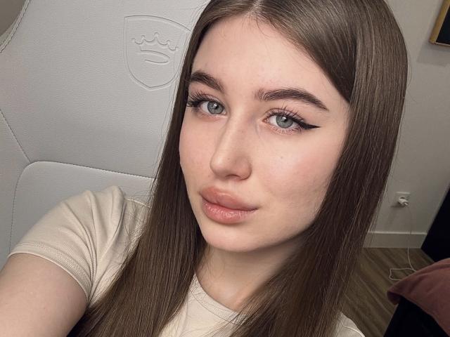 LillyColins - Live porn &amp; sex cam - 24685629