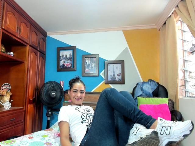 AfroditaHan - Live porn &amp; sex cam - 24688957