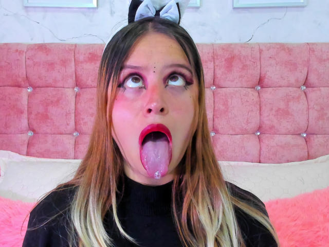 MelaniBecker - Live porn &amp; sex cam - 24691185