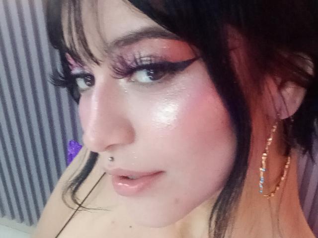 LindaWatsong - Live sex cam - 24694309