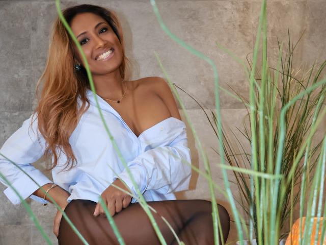Shaniabeaute - Live sex cam - 24696857