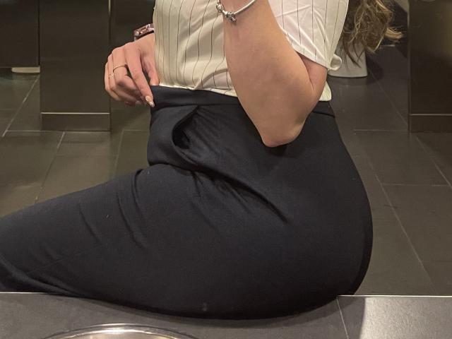 JennyLawry - Live porn &amp; sex cam - 24697141