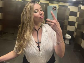 JennyLawry - Live sexe cam - 24697197