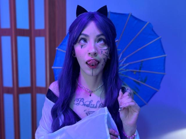LaurenEvie69 - Live Sex Cam - 24698377