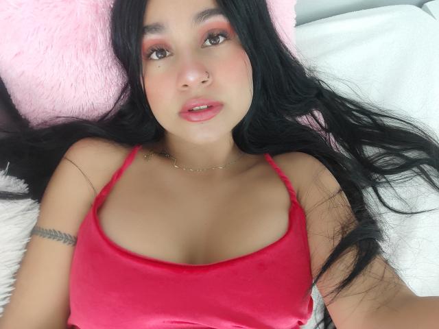 XCandyAlejaX - Live sex cam - 24702509