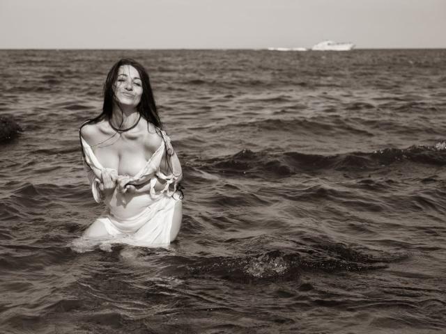 GinaONeon - Sexe cam en vivo - 24703953