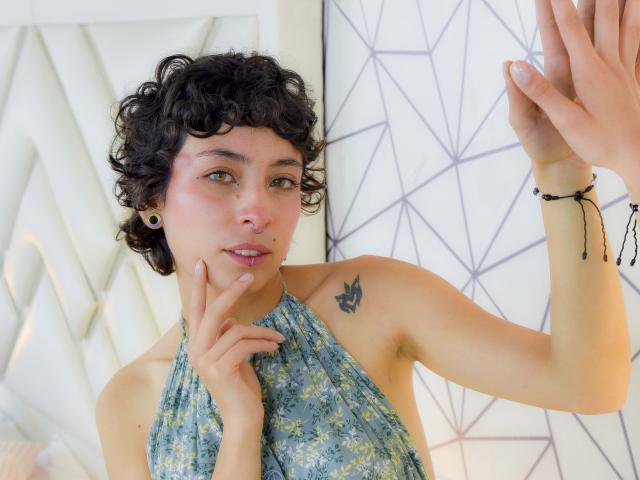 EmilyAllen - Sexe cam en vivo - 24705861