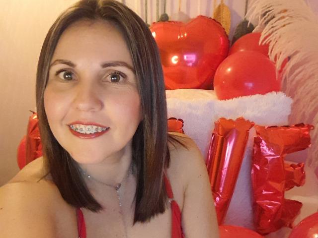 AdelaShery - Live sex cam - 24706865