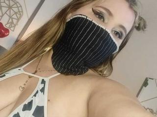 SalmaAzaman - Live porn & sex cam - 24712077