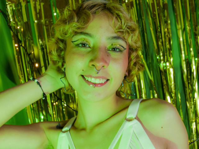 EmilyAllen - Live porn &amp; sex cam - 24715133