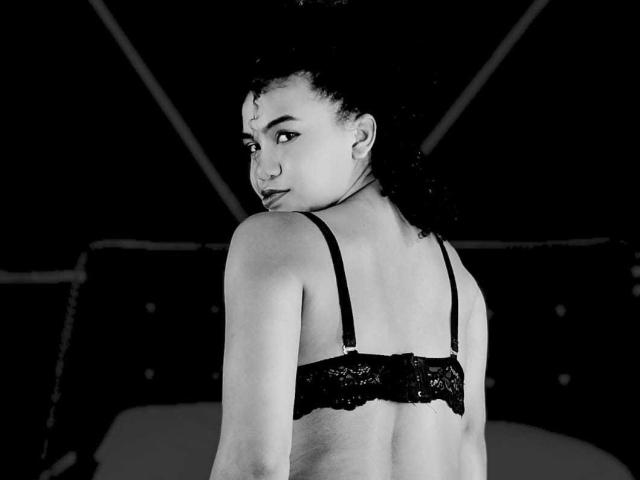 LizzyClasteton - Live porn &amp; sex cam - 24718493