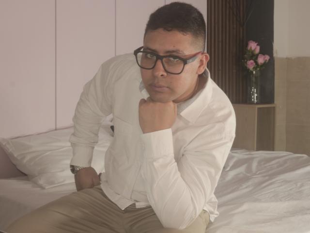 JuanAndSofia - Live porn &amp; sex cam - 24718905