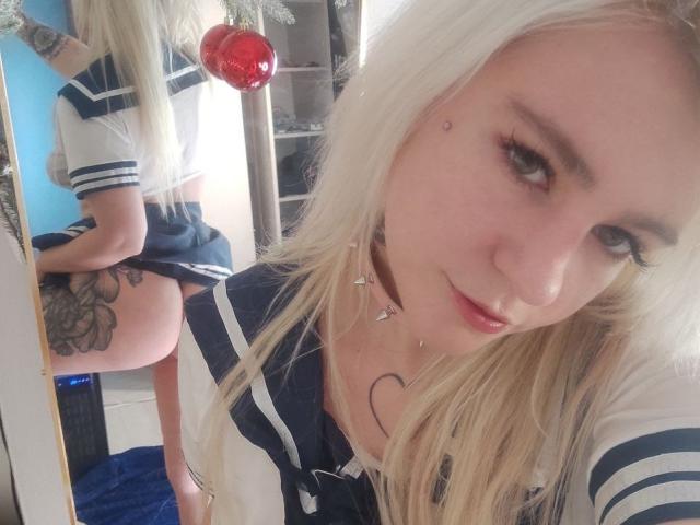 WhiteKrol - Live sex cam - 24721465