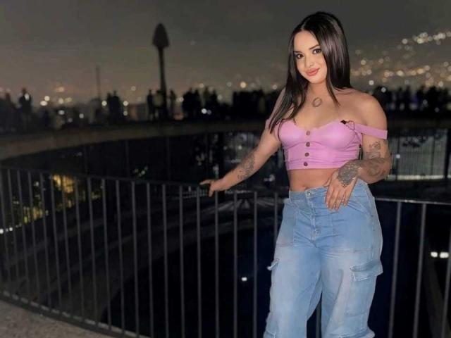 KatieValentina - Live porn &amp; sex cam - 24722849