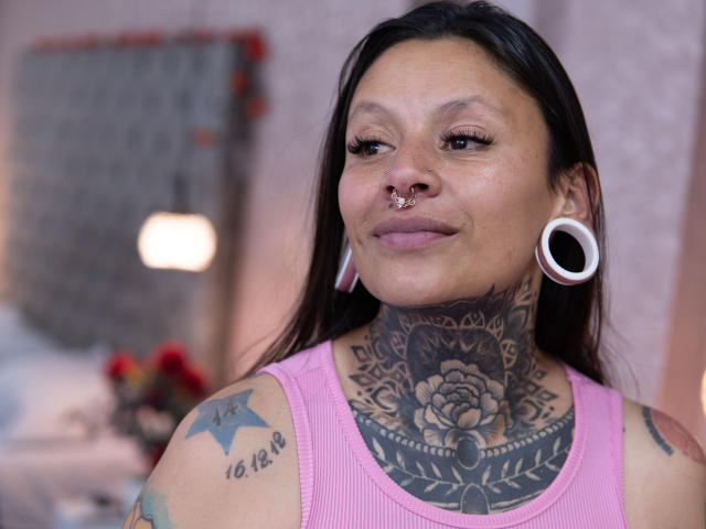 NikyHenao - Live sex cam - 24724529