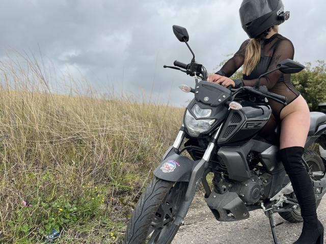 AtheneaRossi - Live porn &amp; sex cam - 24725589