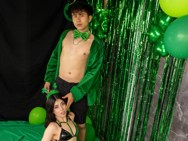 NoahAndRose - Live sex cam - 24727697
