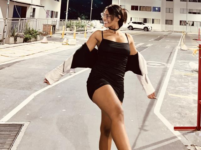 MelisaSavino - Live sex cam - 24728793