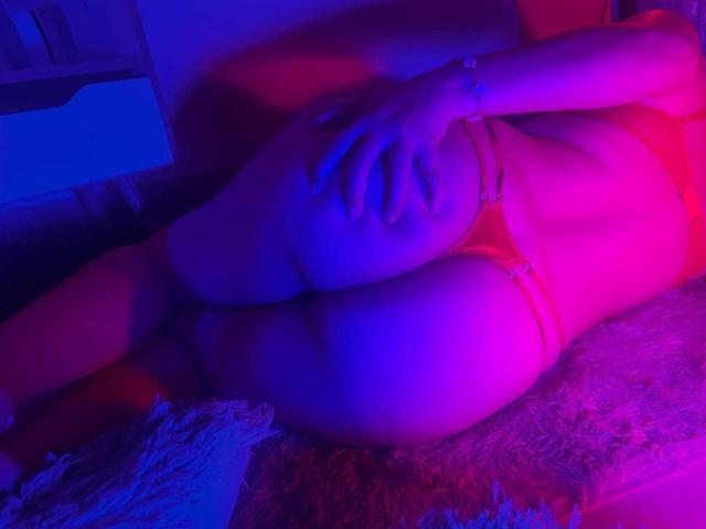 ZoeEmerson - Live sex cam - 24734149