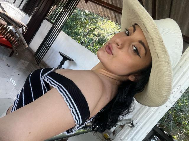 AuroraNova - Live sex cam - 24736009