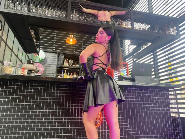CarolineWill - Live porn &amp; sex cam - 24737905