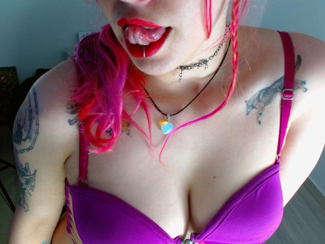 NatashaLau - Live sex cam - 24740397